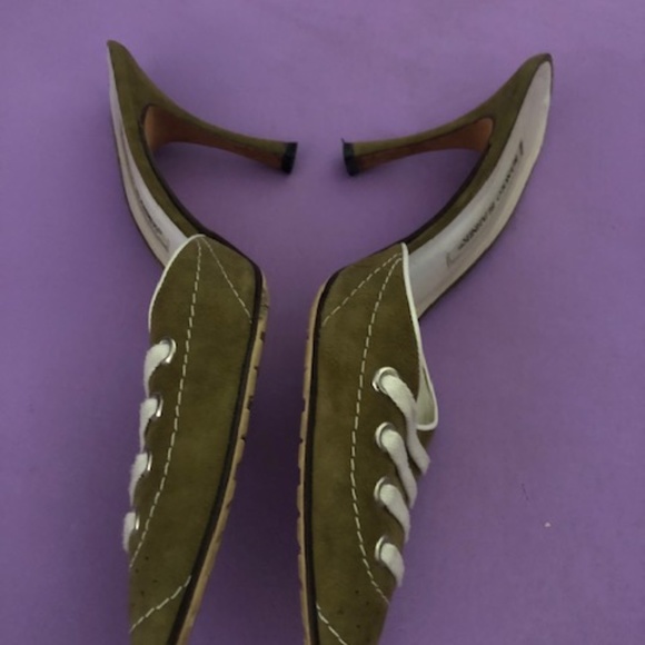 Manolo Blahnik olive slip ons - Picture 3 of 7